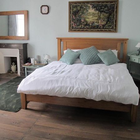 Bed and Breakfast Chezlola Civray  Екстер'єр фото