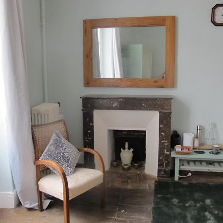 Bed and Breakfast Chezlola Civray  Екстер'єр фото
